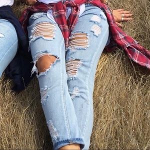 Ripped Boyfriend Jeans